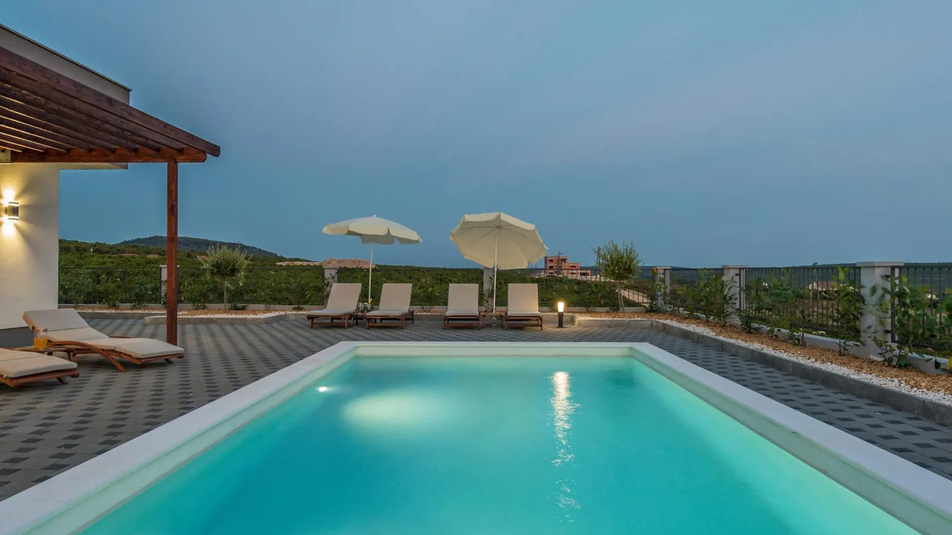 Dalmacija V Villa Sukosan